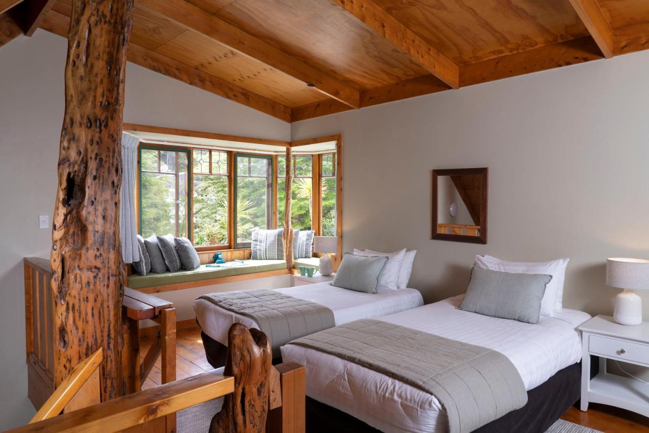 Awaroa Lodge Экстерьер фото
