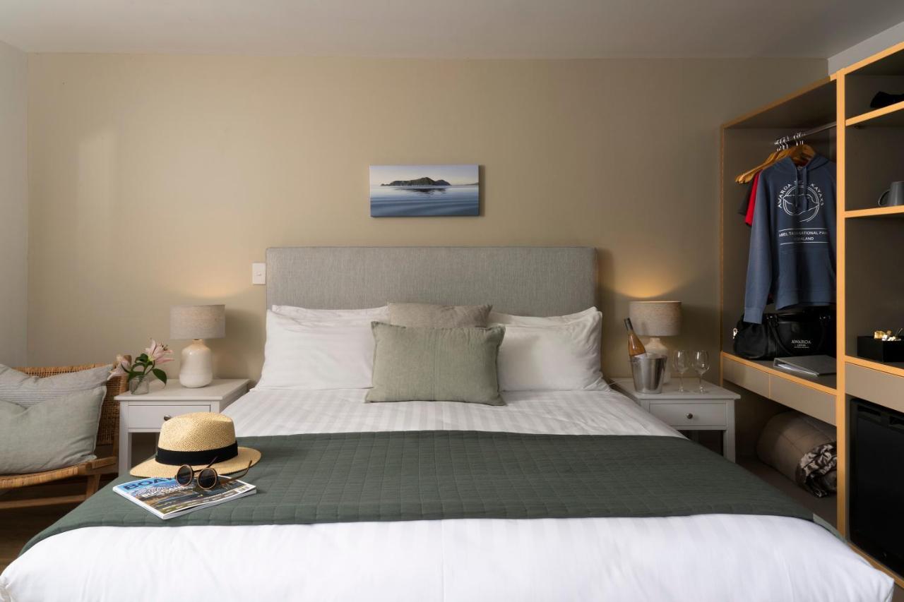 Awaroa Lodge Экстерьер фото