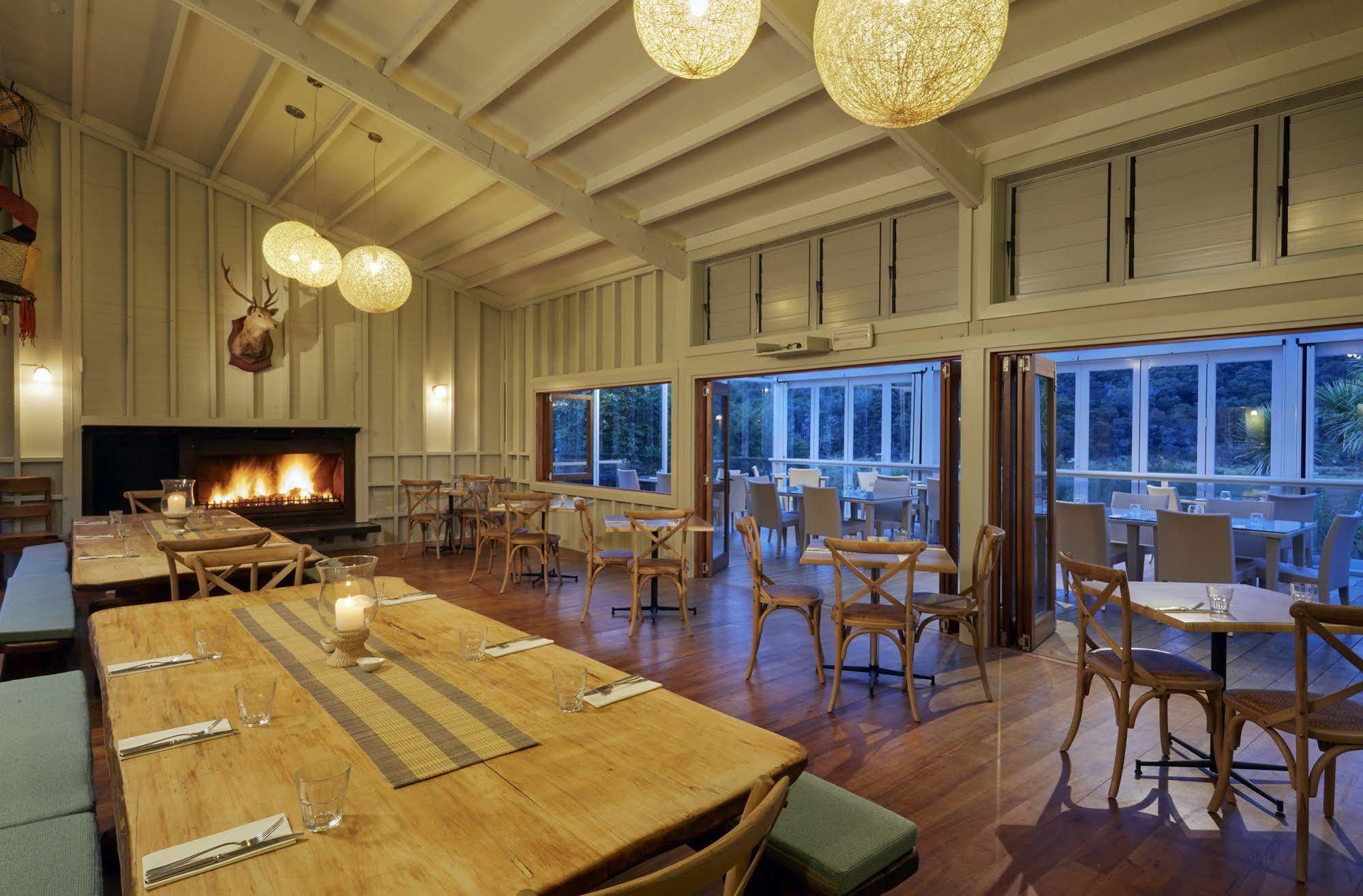 Awaroa Lodge Экстерьер фото