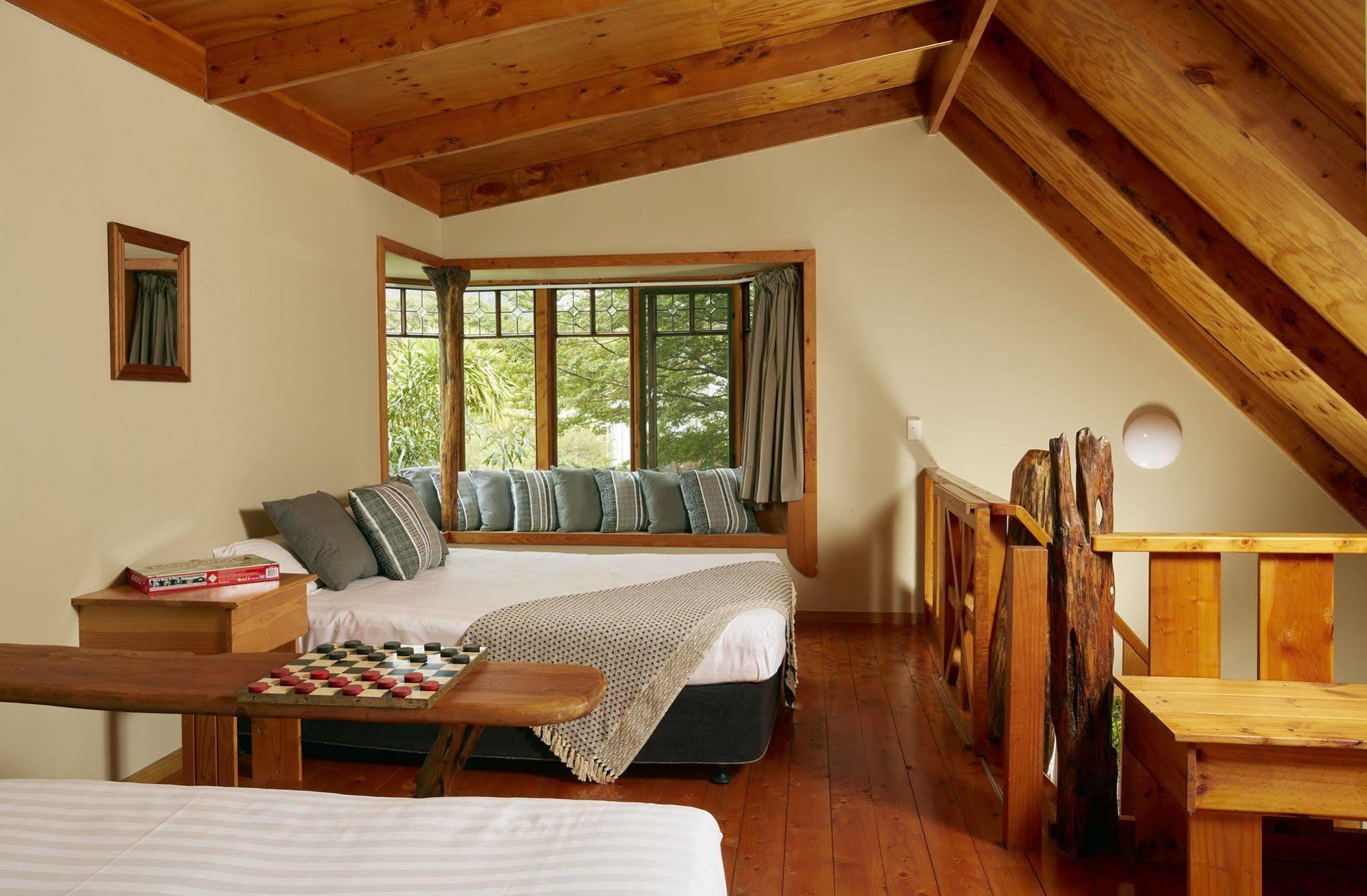 Awaroa Lodge Экстерьер фото