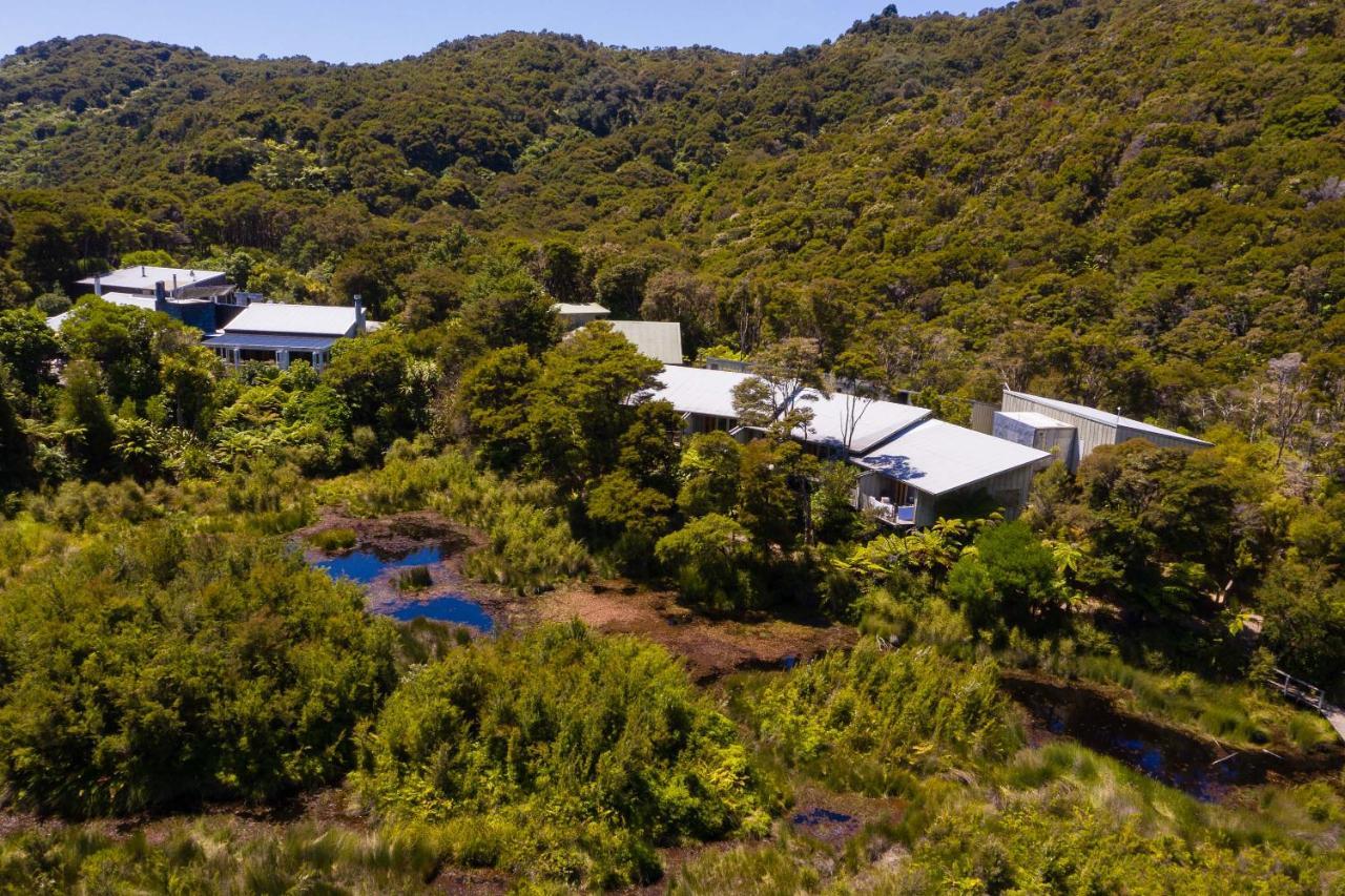 Awaroa Lodge Экстерьер фото