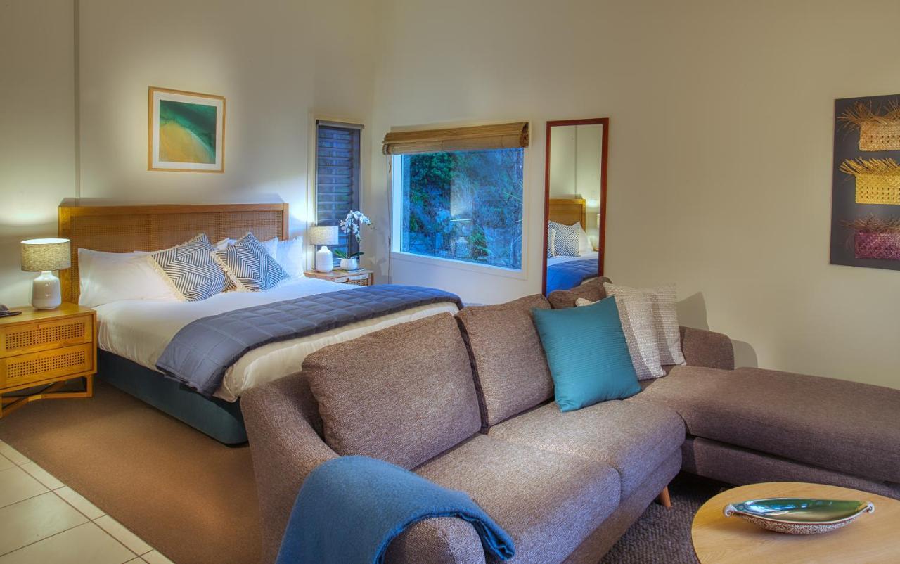 Awaroa Lodge Экстерьер фото