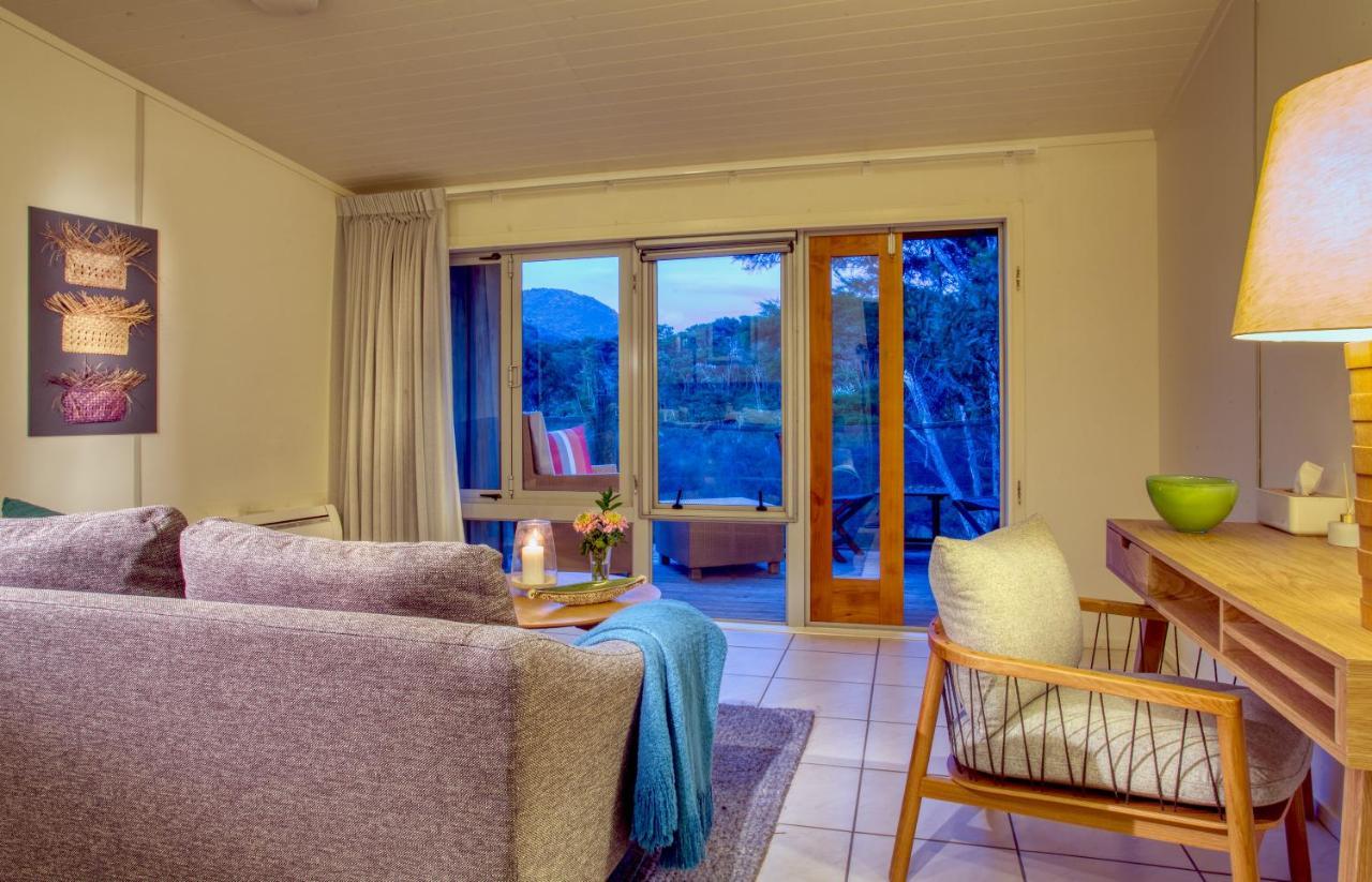 Awaroa Lodge Экстерьер фото